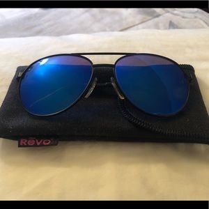 REVO Vintage blue mirror sunglasses